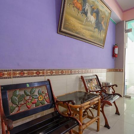 Oyo 1495 Hotel Lendosis Palembang Extérieur photo