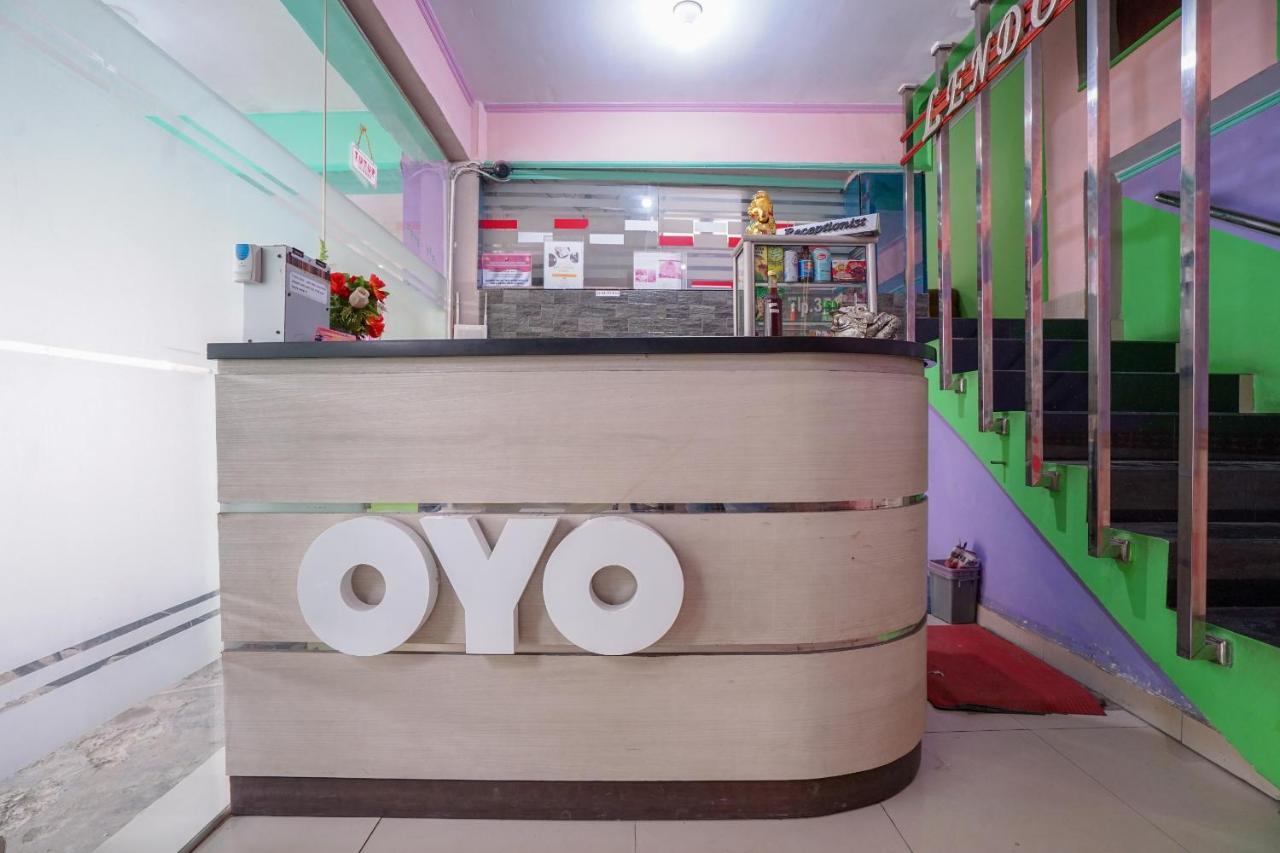 Oyo 1495 Hotel Lendosis Palembang Extérieur photo