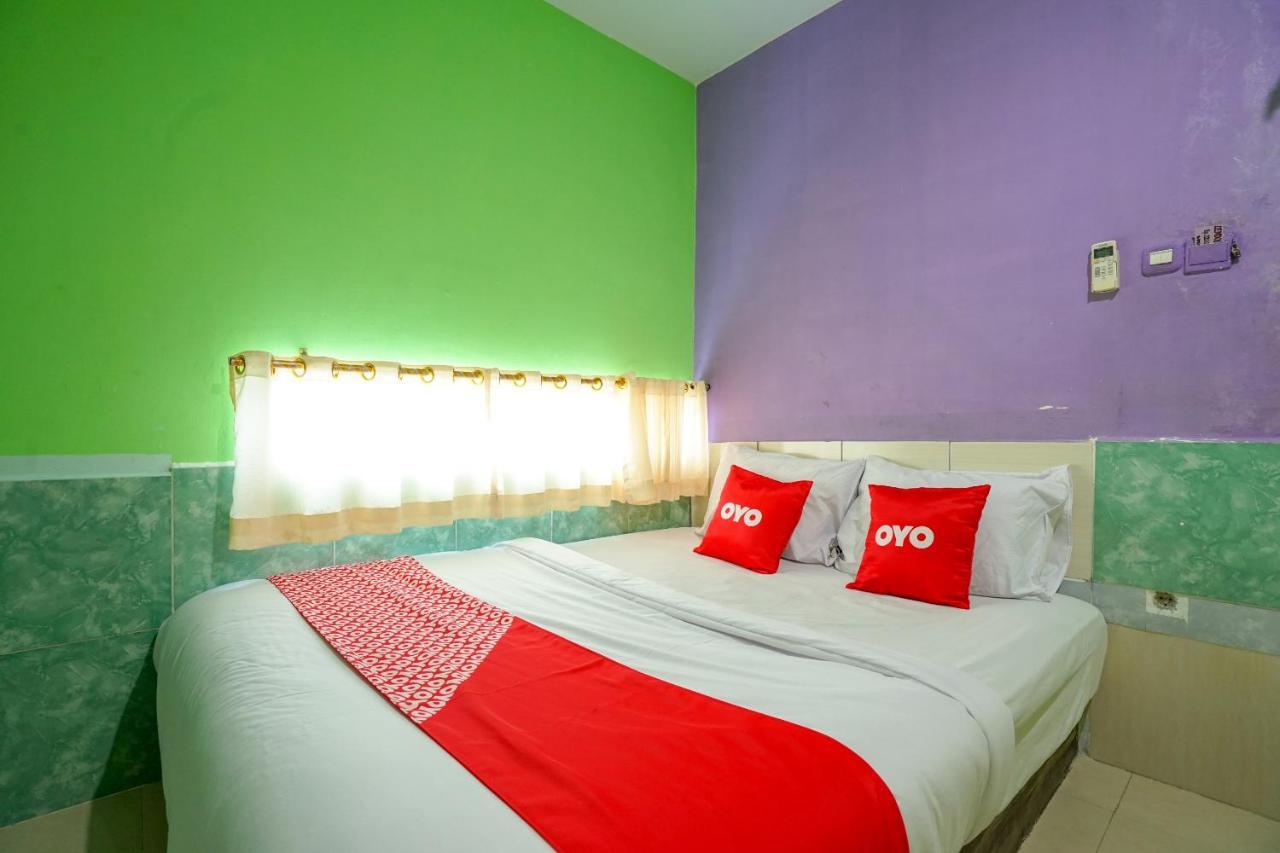 Oyo 1495 Hotel Lendosis Palembang Extérieur photo