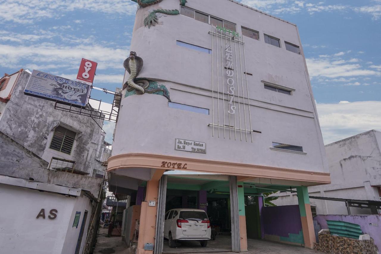 Oyo 1495 Hotel Lendosis Palembang Extérieur photo