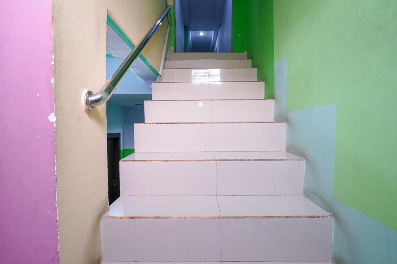 Oyo 1495 Hotel Lendosis Palembang Extérieur photo