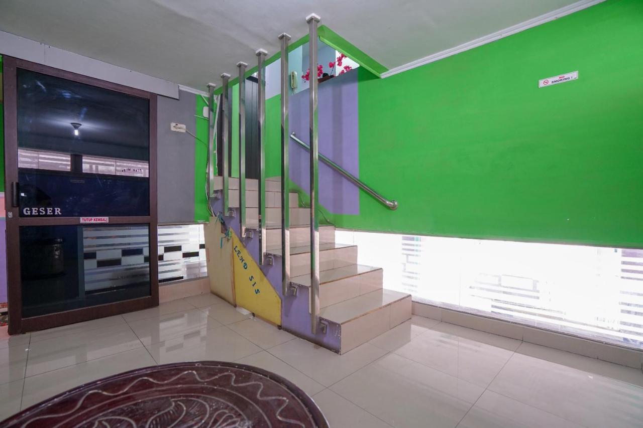 Oyo 1495 Hotel Lendosis Palembang Extérieur photo